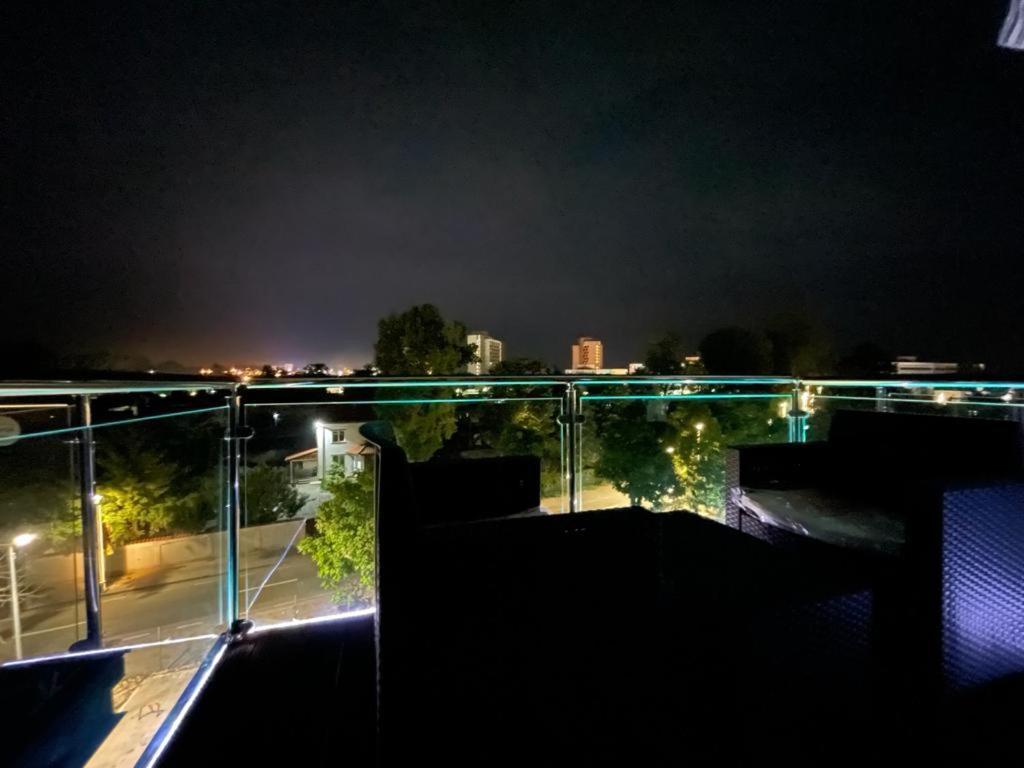 Jxn Rooms Saturn Zewnętrze zdjęcie